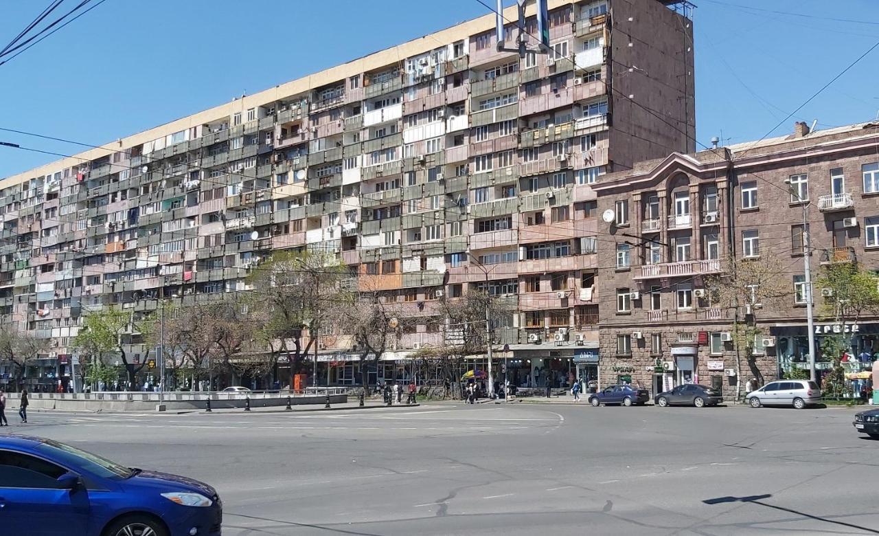 Positive Apartment In Center Of Yerevan City Exteriér fotografie